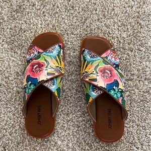 NWOT Johnny Was Sandals